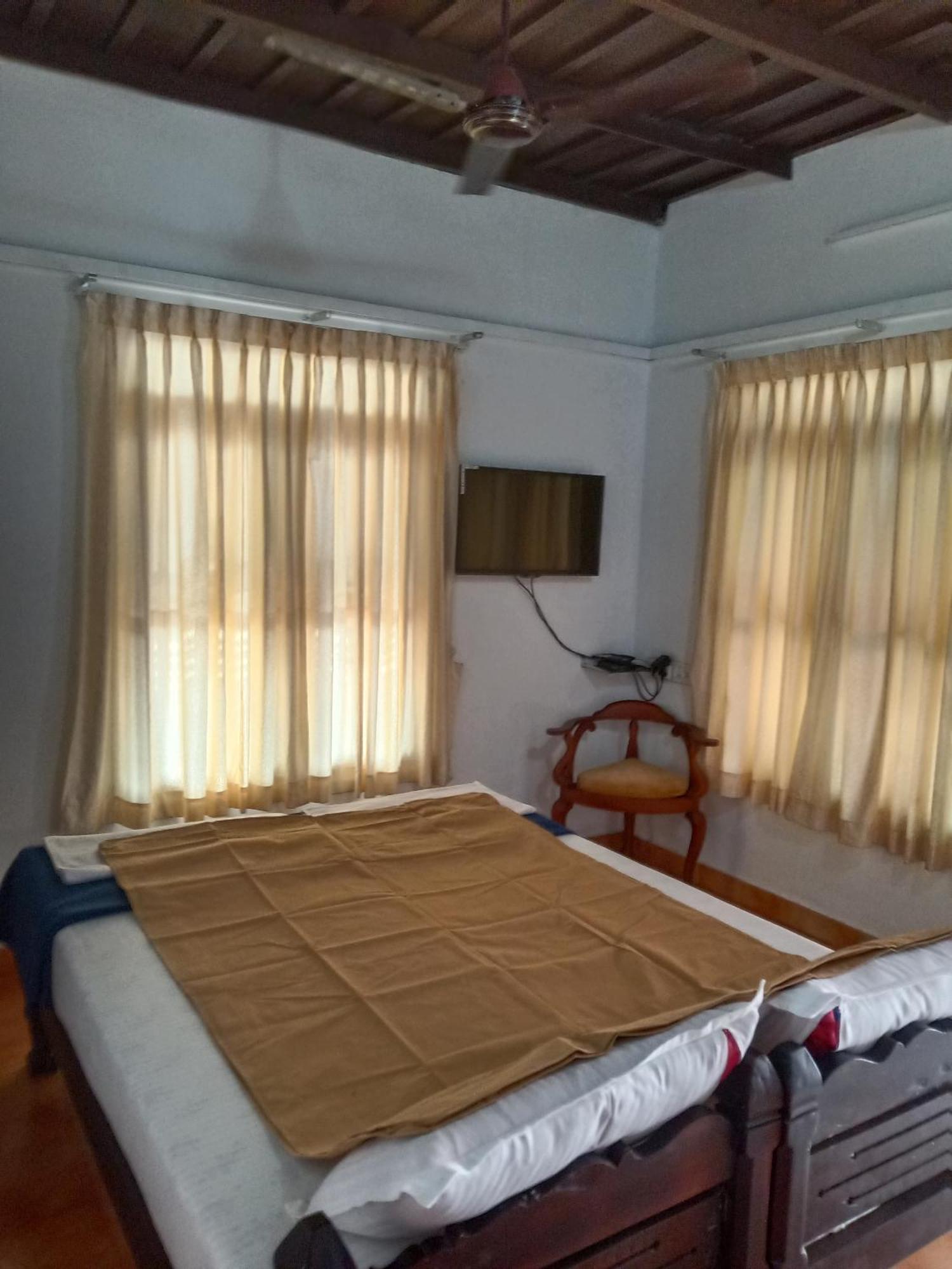 Palmy Lake Resort Alappuzha Quarto foto